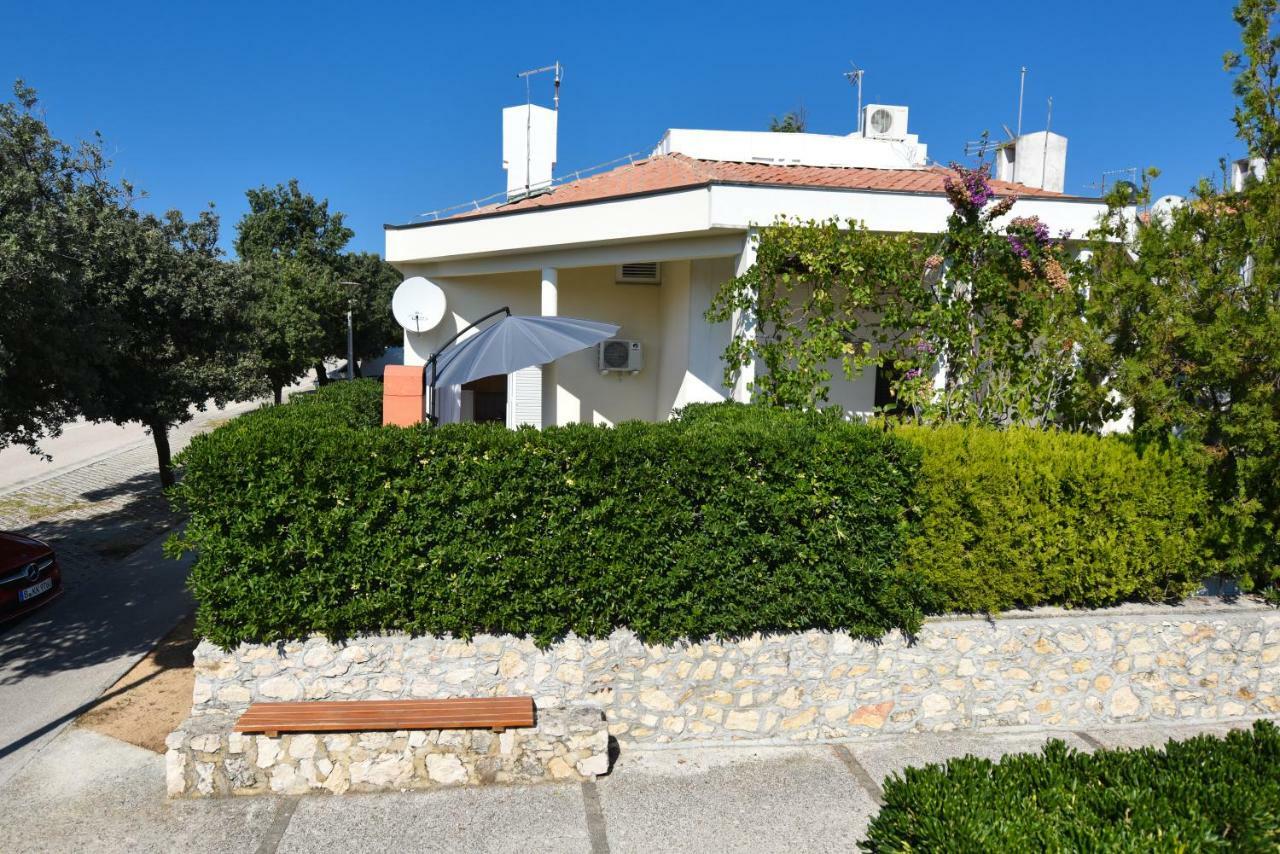 Apartment Tinateo, Gajac Novalja Exterior photo